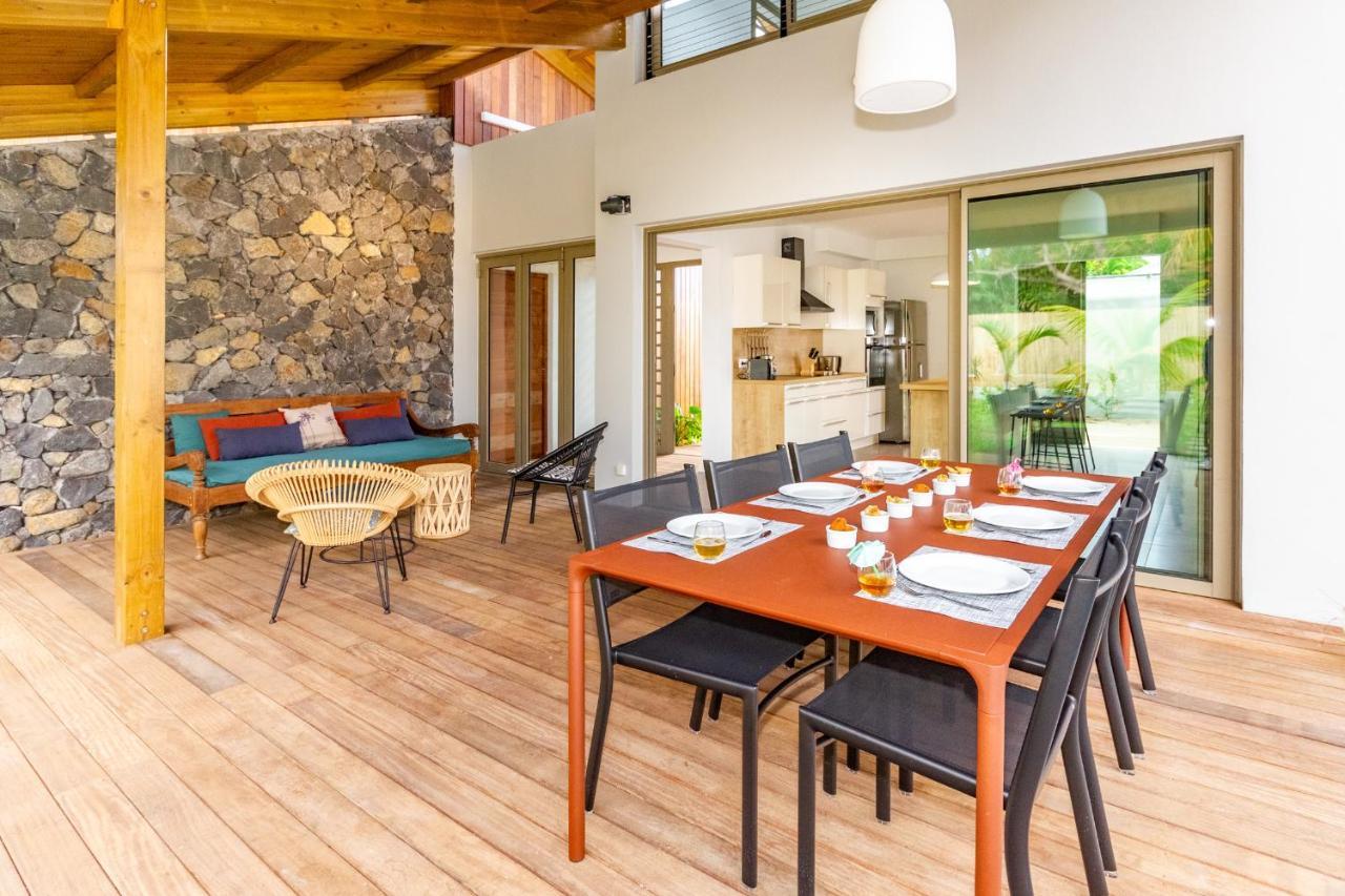 Escale Chic ! Villa De Charme Au Coeur Du Village Balneaire De Saint-Gilles Ngoại thất bức ảnh